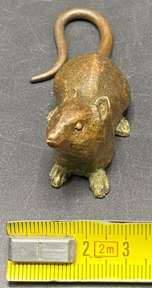 BRONZE MOUSE 