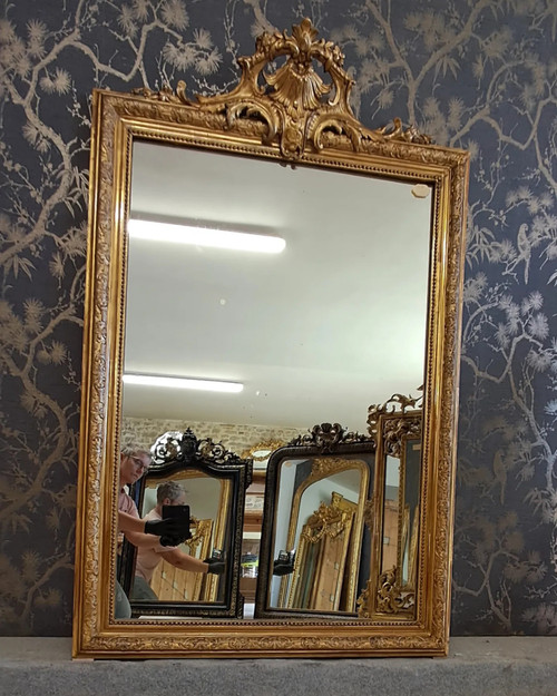 Louis XV-inspired mirror 153 x 98