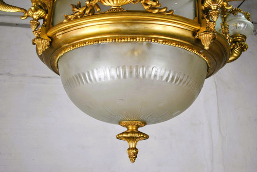 Lampadario in bronzo e vetro satinato, 13 luci