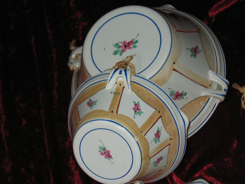 Suite of 5 cream jars in Creil and Montereau earthenware, Barluet period, 19th century