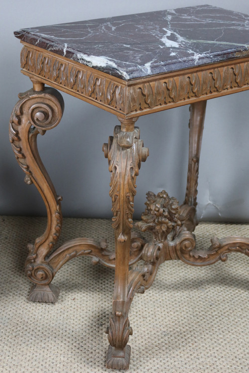 Table rocaille en noyer sculpté dessus marbre 