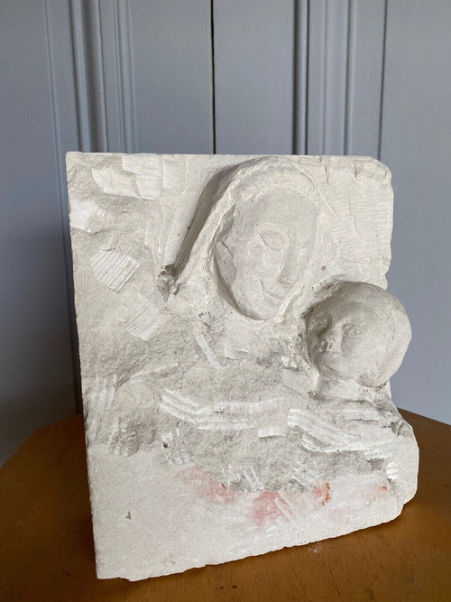 Direct carving sculpture Cellular concrete Woman with child