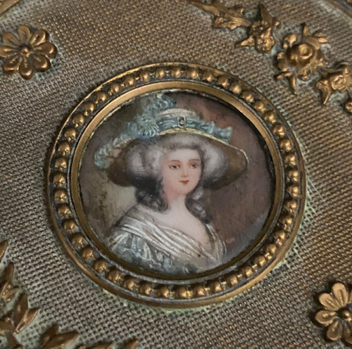 Napoleon III bronze box decorated with a miniature of an 18th-century woman.