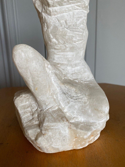 Sculpture XXth century female subject in stone direct cut workshop