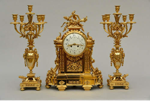 Garniture De Cheminée De Style Louis XVI