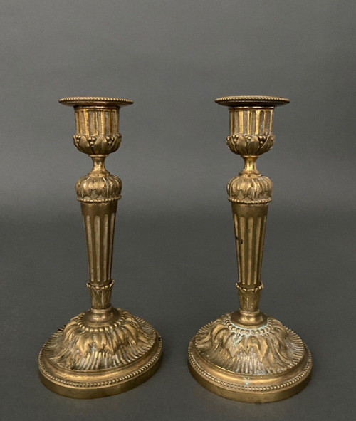 Paire de bougeoirs en bronze dans le goût de Eugène Hazart style Louis XVI