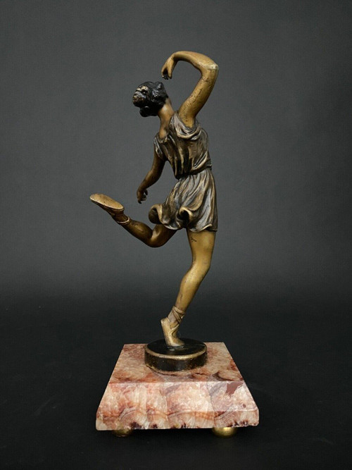 Art Deco dancer in double patina bronze 1930 on onyx base