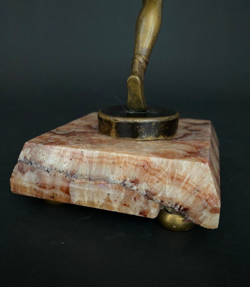 Art Deco dancer in double patina bronze 1930 on onyx base