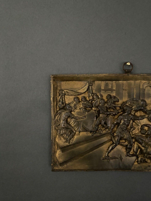 Bas-relief en bronze en ronde-bosse XIXe représentant une scène romaine