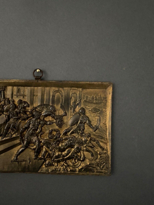 Bas-relief en bronze en ronde-bosse XIXe représentant une scène romaine