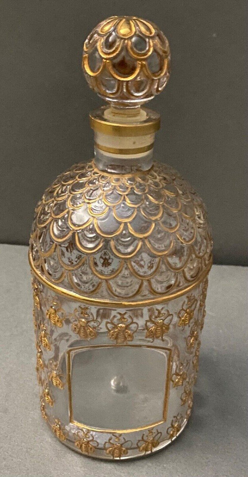 Flacon de parfum en verre modèle abeilles gravé Guerlain Paris