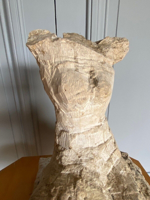 Direct-cut sculpture from the 20th century female nude workshop