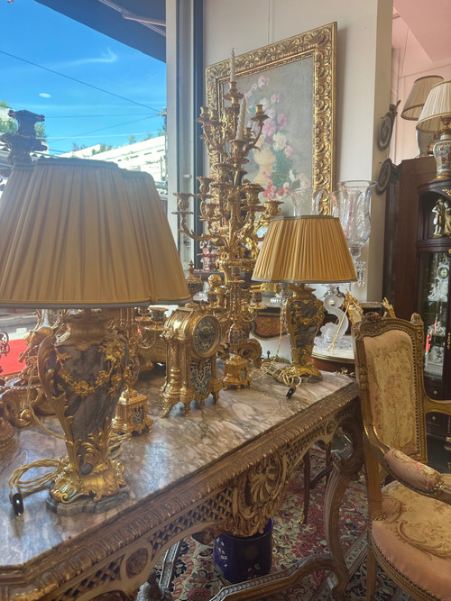 A boring late 19th century gilded wood center table