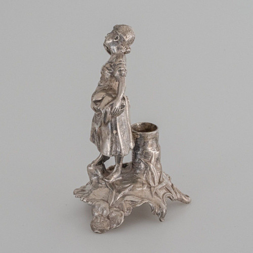 Silver subject young girl with pyrogenic basket soliflore 19th century Minerva