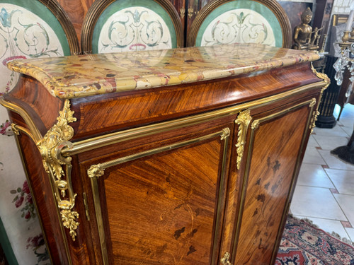 LOUIS XV NIEDRIGER SCHRANK MIT STEMPEL G.DURAND 