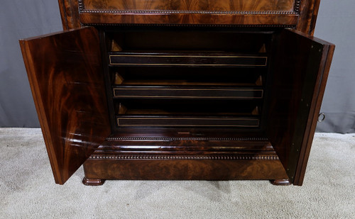 Small Mahogany Burl Secretary, Restoration period - Early 19th century