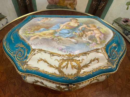 COFFRET EN PORCELAINE SEVRES Château des Tuileries avec tableau signé par A. COLLOT