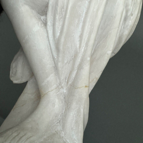 Marble statue after Venus in the bath, nude bather, sculpted in the mass