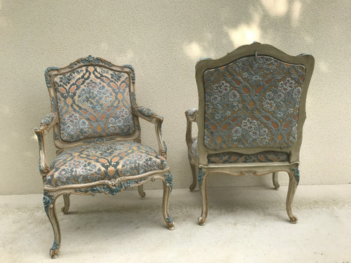 Ein Paar große Sessel im Stil von Louis XV aus lackiertem Holz XX ème