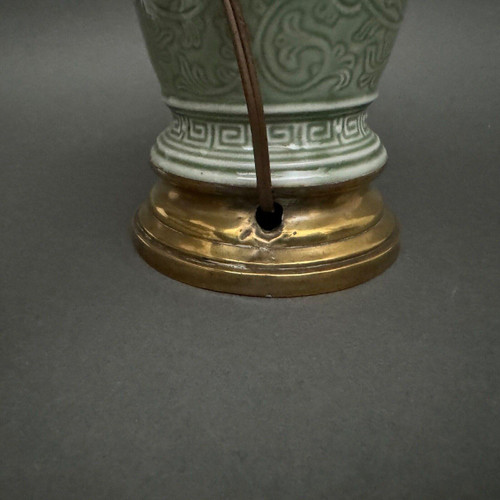 Napoleon III lamp in green celadon on a brass base