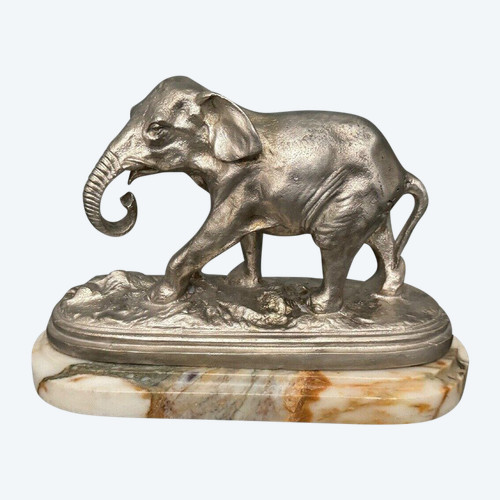 1930 soggetto in bronzo argentato raffigurante un elefante su base di onice