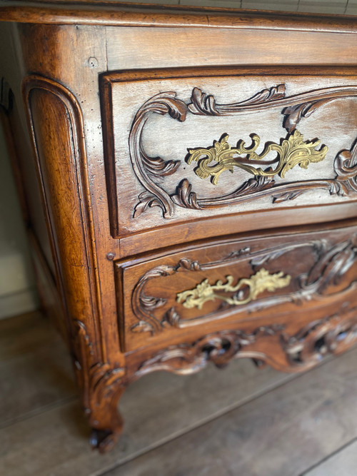 18th century Louis XV chest of drawers from Nîmes (Provence)