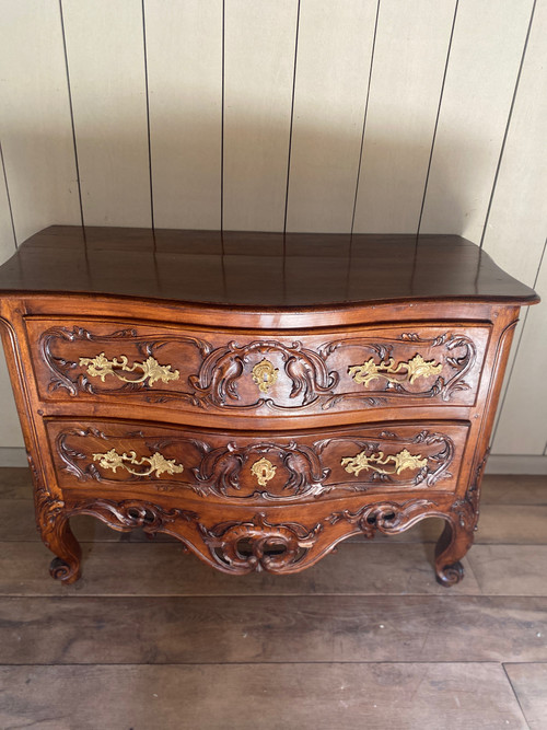 18th century Louis XV chest of drawers from Nîmes (Provence)