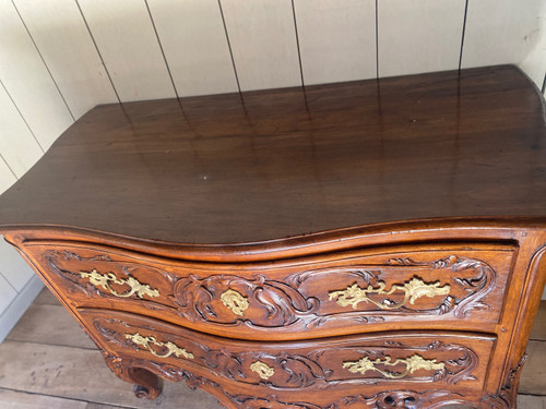 18th century Louis XV chest of drawers from Nîmes (Provence)