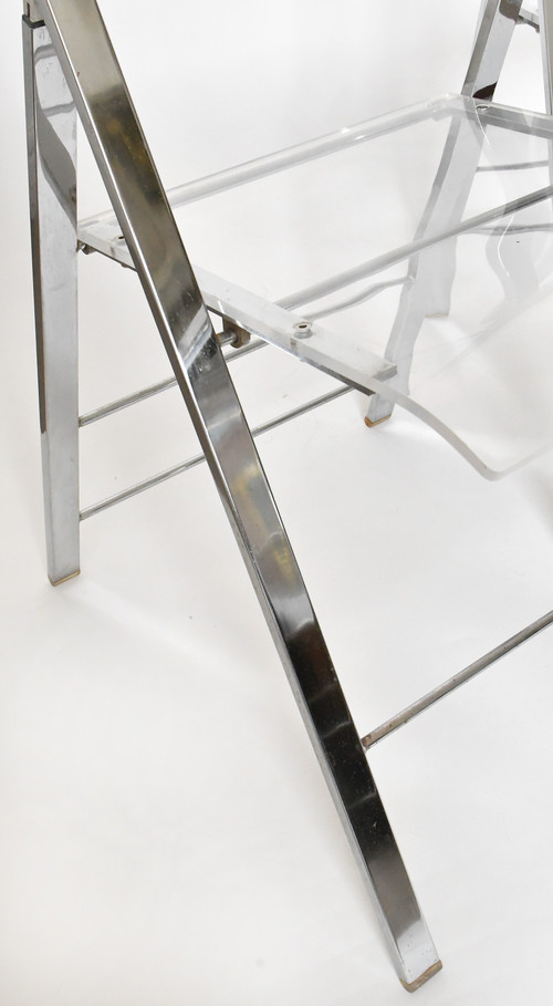 Suite of 5 folding chairs from the 1970s in chromed metal and Plexiglas