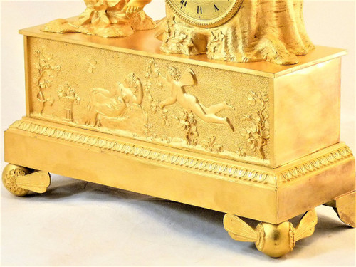 Restoration-period clock in gilt bronze