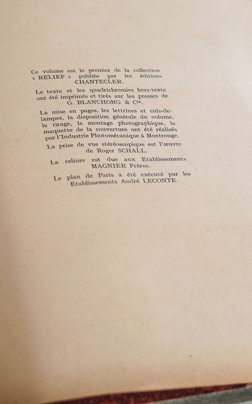 PARIS RELIEF, Histoire de Paris des origines à nos Jours. Pierre D'Espezel 1945