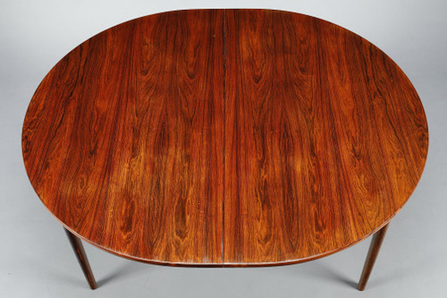 Ib Kofod-Larsen rosewood dining table with extension leaf and six chairs