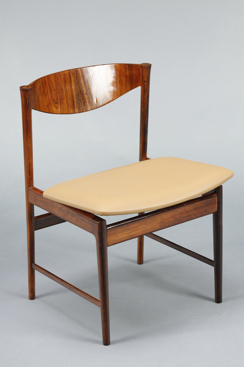 Ib Kofod-Larsen rosewood dining table with extension leaf and six chairs