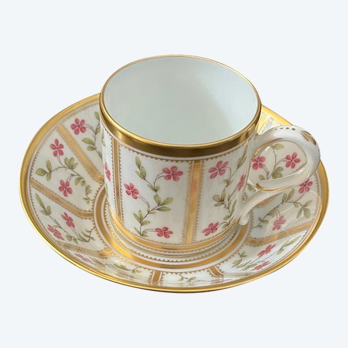 Tasse Litron « roseraie » ancienne manufacture royale Limoges