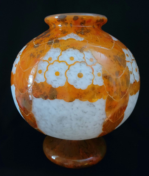 Large LeVerre Français-Charder ball vase from 1927