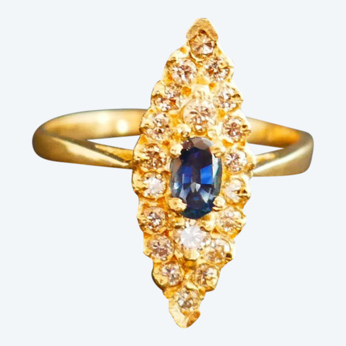 Marquise Ring Sapphire And Diamonds, 18 Carat Yellow Gold.