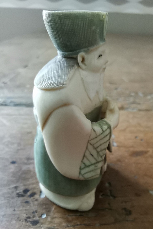 Signed Japanese ivory Netsuke statuette (N°7)