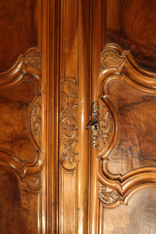 Armoire lyonnaise 18e siècle