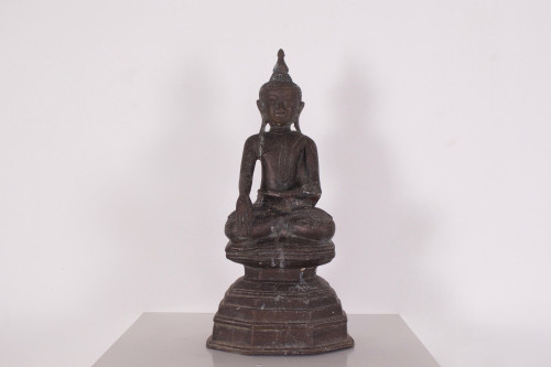 Bouddha birman en bronze, royaumes Shan.