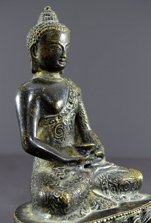 Art Sino-tibétain, Première Moitié Du XXème Siècle, Statue De Bouddha En Bronze. 