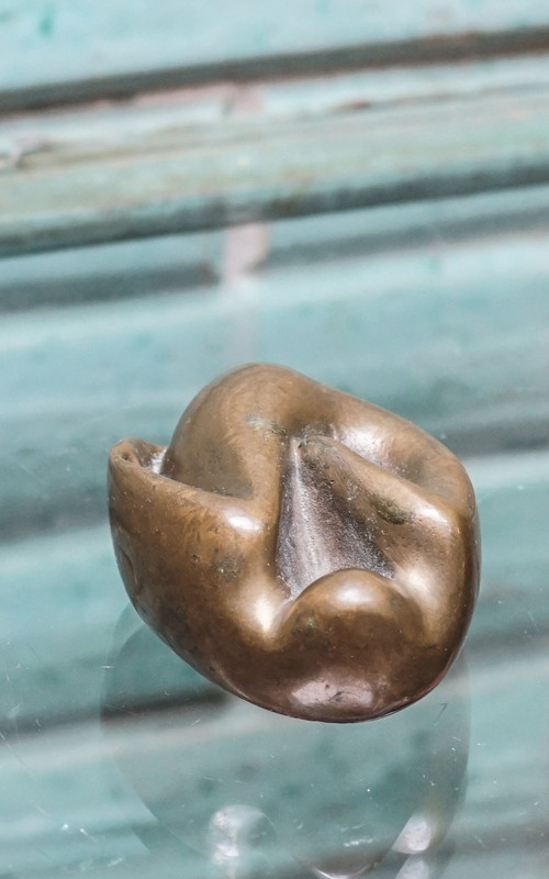 Kleine Skulptur Frau in Bronze 1983