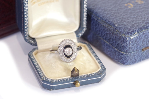 Anello con zaffiro ovale e diamante in oro bianco 18 carati, zaffiro sintetico, anello in stile Art Déco