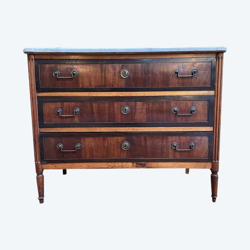 Louis XVI period chest of drawers in mahogany