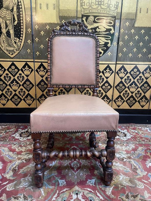 Suite de 11 chaises de style Louis XIII - Renaissance 