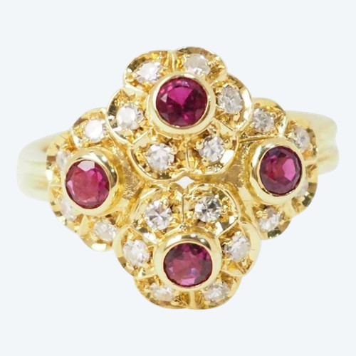 Yellow gold, ruby and diamond daisy ring