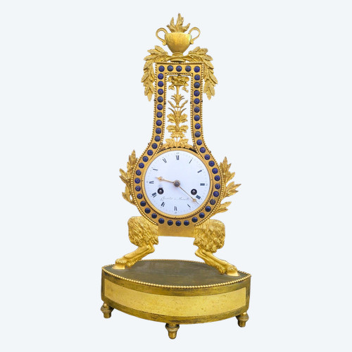 Gilt and enamelled bronze clock, late 18th/early 19th century