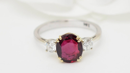 Two-tone gold ring, certified natural ruby and diamonds