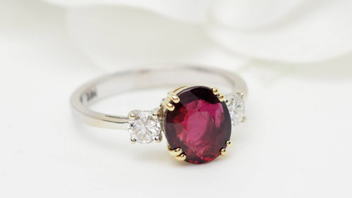 Two-tone gold ring, certified natural ruby and diamonds