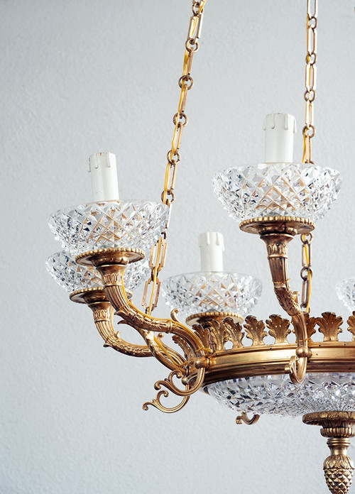 Antique French Napoleon III Chandelier in Gilt Bronze and Crystal. 19th Century Period.