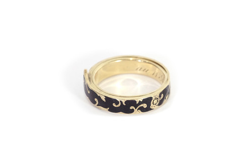 Geheimer Gürtelring aus 14 Karat Gold, alter Ring, schwarze Emaille, geheimes Juwel, Trauerring